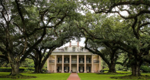 new orleans plantation country - oak alley plantation